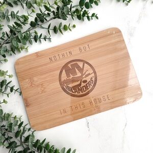 NY Islanders - Engraved Bamboo Cutting Board
